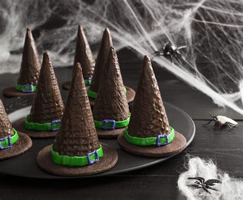 The ultimate tool for witchy bakers: a hat-shaped baking mold